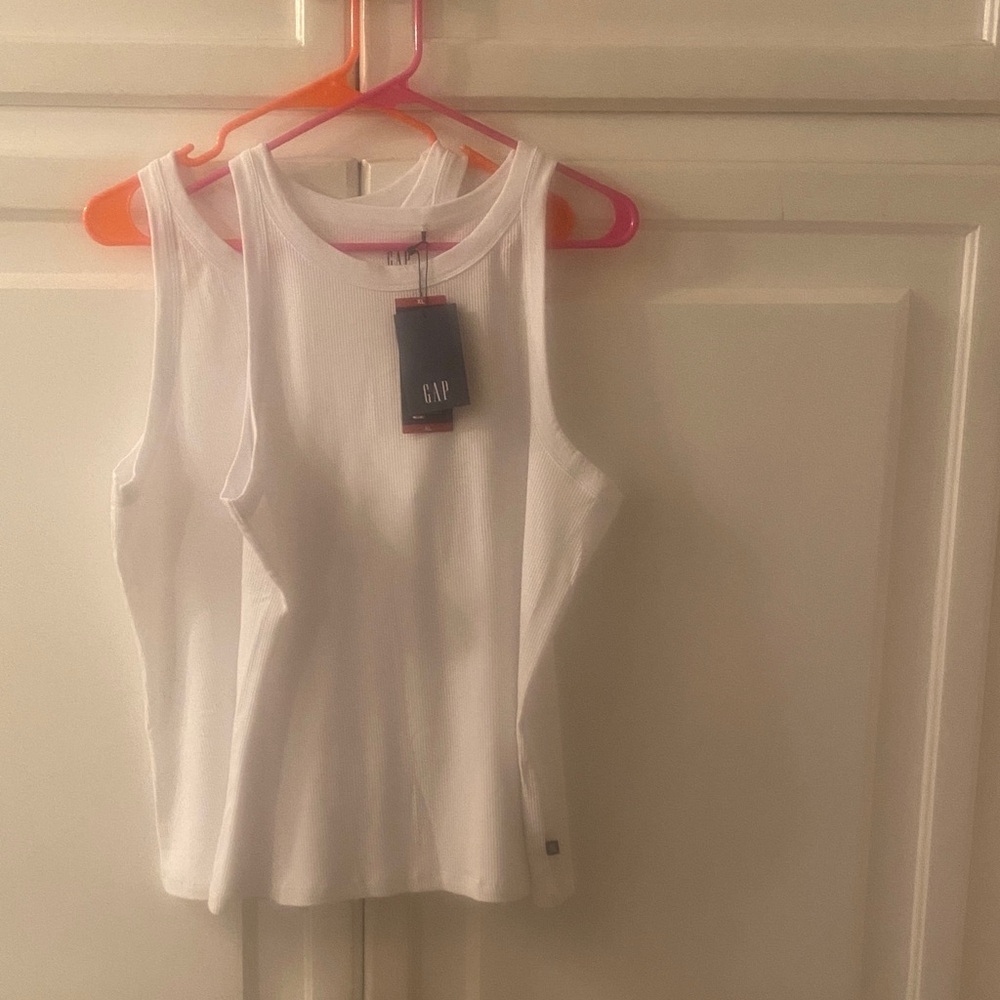 GAP Women's Classic White Tank Top